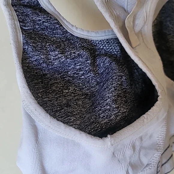 Calvin Klein Heathered Grey Reversible Performance Sports Bra - XS - Picture 8 of 9